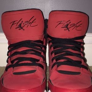 New flights worn a couple times good condition!